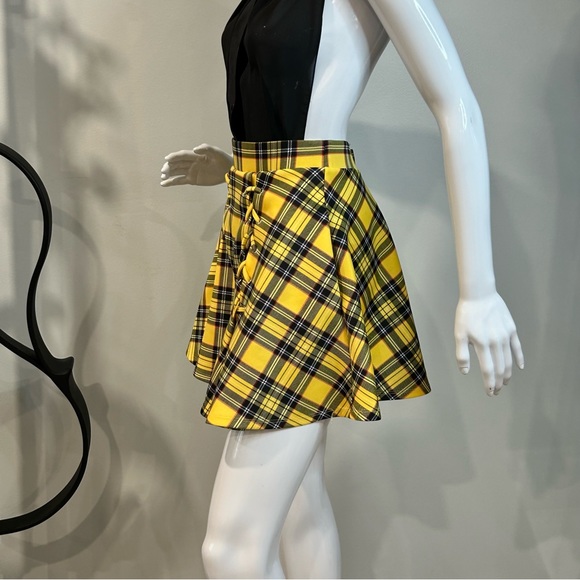 Hot Topic Yellow Plaid Skater Circle Skirt - Picture 3 of 10